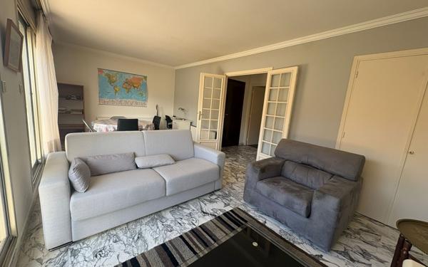 Appartement à vendre    2 pièces • 55 m2 Nice