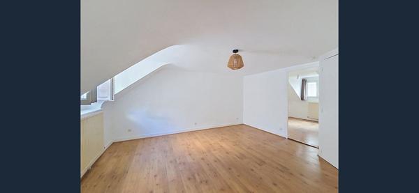 Appartement 2 pièce(s) 42.53 m2 / 49 AU SOL, Paris 75011