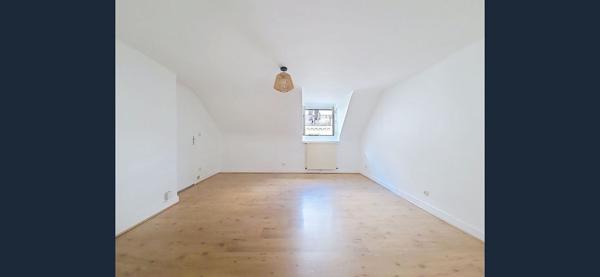 Appartement 2 pièce(s) 42.53 m2 / 49 AU SOL, Paris 75011