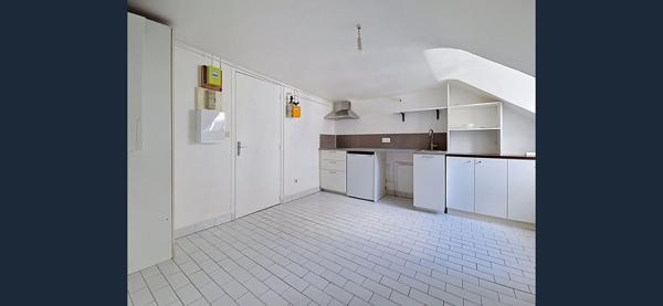 Appartement 2 pièce(s) 42.53 m2 / 49 AU SOL, Paris 75011