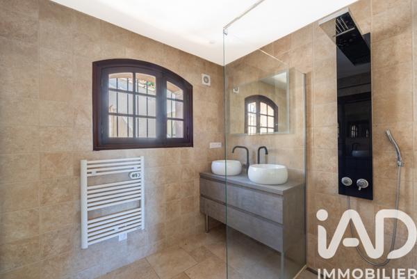 Maison à vendre 8 pièces 181 m² Les Adrets-de-l'Estérel