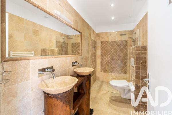 Maison à vendre 8 pièces 181 m² Les Adrets-de-l'Estérel