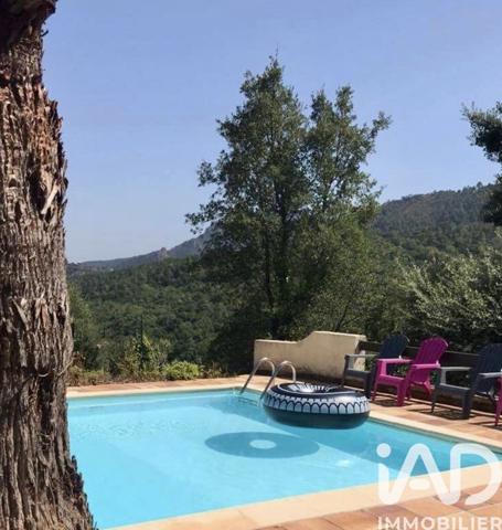 Maison à vendre 8 pièces 181 m² Les Adrets-de-l'Estérel