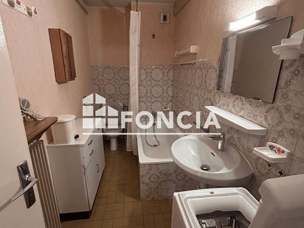 Location Appartement meublé 2 pièces 41.5 m² - RUE DES CEDRES Amelie Les Bains 66110