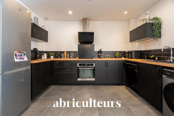 Gardanne (13120) : Appartement T3 en rez-de-jardin avec terrasse et box fermé