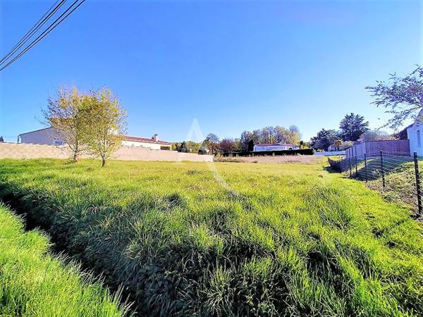 Terrain viabilisé 1120 m2 rive gauche