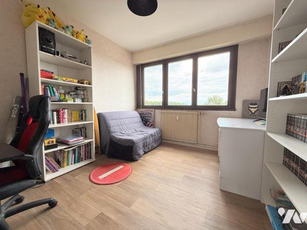 Appartement T4 avec grand balcon