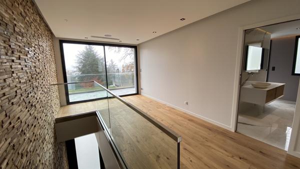 L'Étrat (42580) A LOUER ! L''Etrat, villa contemporaine de 180m2 avec piscine