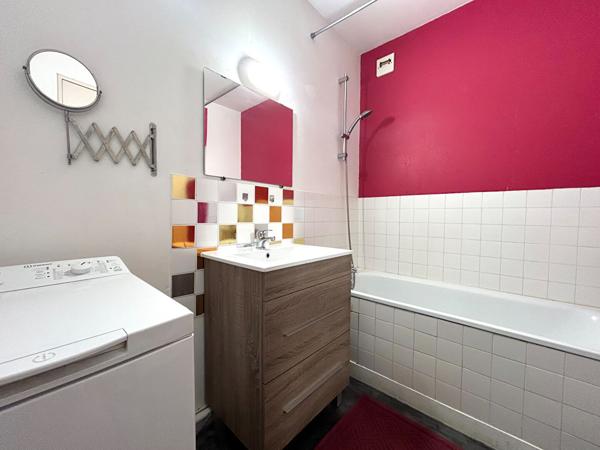 Appartement T3 avec balcon - Saint-Priest-en-Jarez
