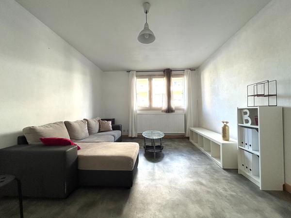 Appartement T3 avec balcon - Saint-Priest-en-Jarez