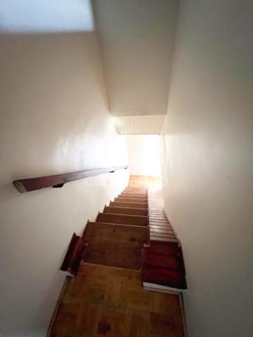 Maison à vendre à Digne-les-Bains – 115 m², 4 chambres, jardin arboré de 300 m², fort potentiel