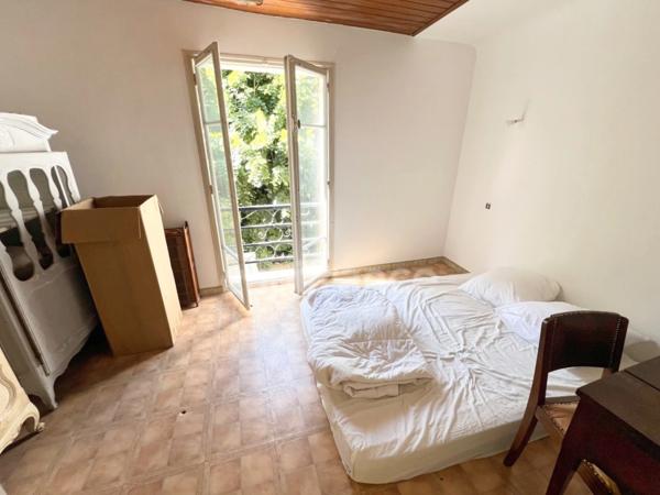 Maison à vendre à Digne-les-Bains – 115 m², 4 chambres, jardin arboré de 300 m², fort potentiel