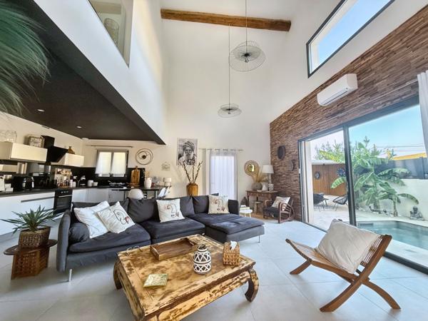 Boisseron (34160) boisseron, proche du centre ville, maison T4 r+1 de 115 M2, sur 366 M2 DE terrain, piscine