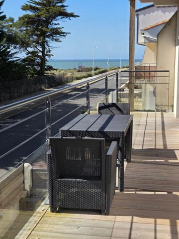 SAINT HILAIRE DE RIEZ LA CORNICHE VUE MER VILLA GRAND CONFORT 5 CHAMBRES AVEC TERRASSES ET JARDIN CLOS