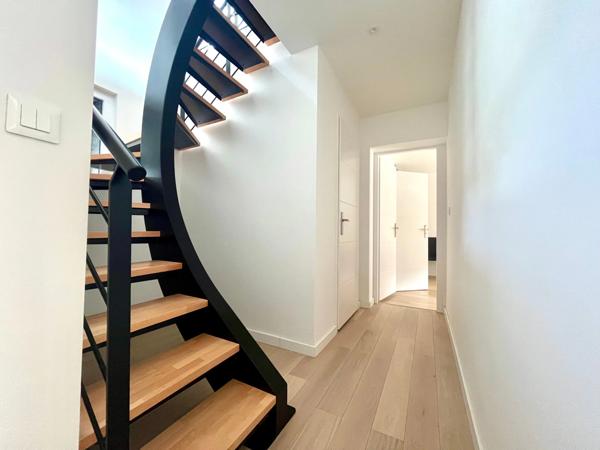 SAINT HILAIRE DE RIEZ LA CORNICHE VUE MER VILLA GRAND CONFORT 5 CHAMBRES AVEC TERRASSES ET JARDIN CLOS