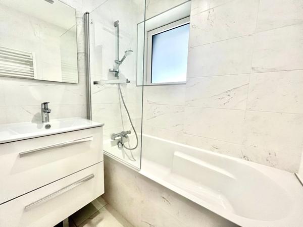 SAINT HILAIRE DE RIEZ LA CORNICHE VUE MER VILLA GRAND CONFORT 5 CHAMBRES AVEC TERRASSES ET JARDIN CLOS