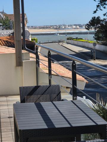 SAINT HILAIRE DE RIEZ LA CORNICHE VUE MER VILLA GRAND CONFORT 5 CHAMBRES AVEC TERRASSES ET JARDIN CLOS