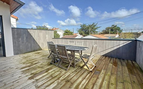 SAINT HILAIRE DE RIEZ LA CORNICHE VUE MER VILLA GRAND CONFORT 5 CHAMBRES AVEC TERRASSES ET JARDIN CLOS