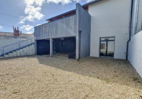 SAINT HILAIRE DE RIEZ LA CORNICHE VUE MER VILLA GRAND CONFORT 5 CHAMBRES AVEC TERRASSES ET JARDIN CLOS