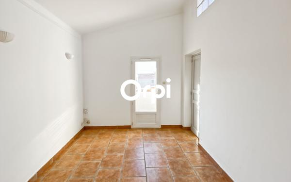 Maison à vendre    5 pièces •  Ceyreste