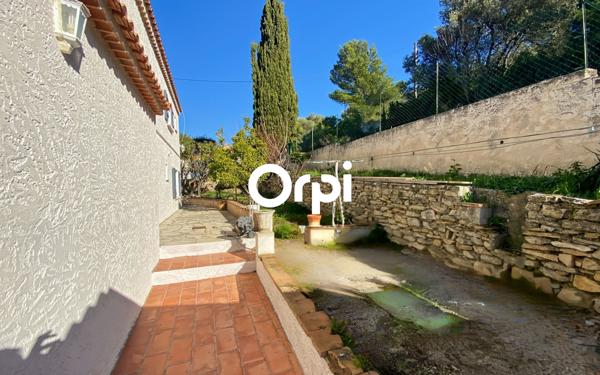 Maison à vendre    5 pièces •  Ceyreste