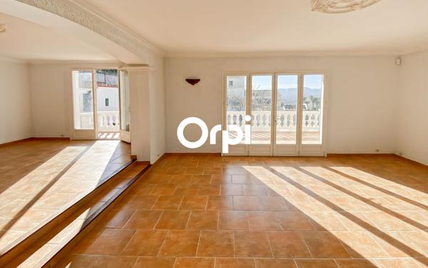 Maison à vendre    5 pièces •  Ceyreste