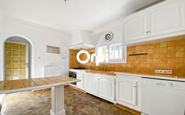 Maison à vendre    5 pièces •  Ceyreste