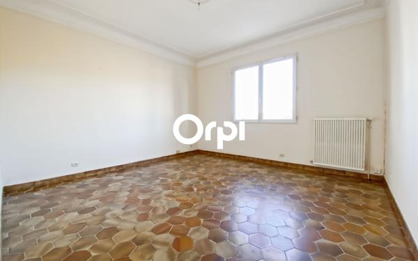 Maison à vendre    5 pièces •  Ceyreste