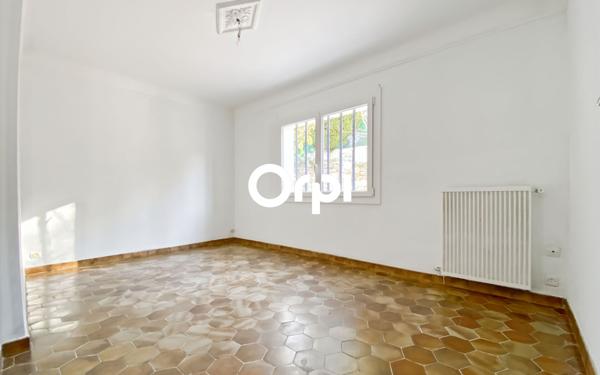 Maison à vendre    5 pièces •  Ceyreste