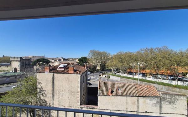 Appartement à vendre    2 pièces • 71,79 m2 Avignon