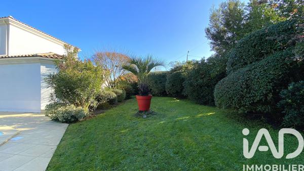 Location maison 6 pièces 199 m² Saint-Médard-en-Jalles