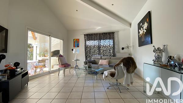 Location maison 6 pièces 199 m² Saint-Médard-en-Jalles