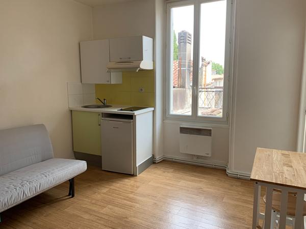 Studio 15 m² - Jonzac Centre Ville