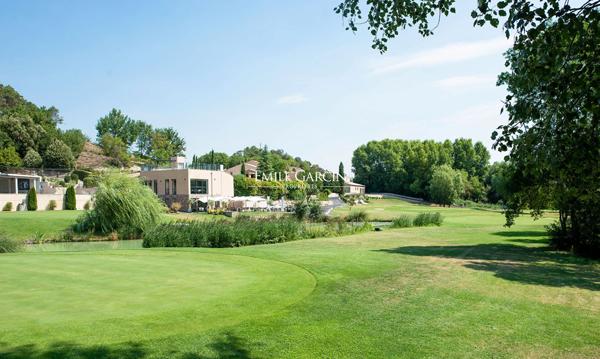 A vendre - Hôtel 5 étoiles avec infrastructures de luxe -Haute Provence