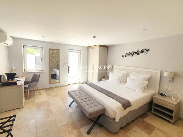 A vendre - Hôtel 5 étoiles avec infrastructures de luxe -Haute Provence