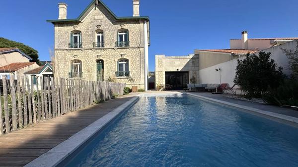 VILLA DE CHARME DES ANNÉES 30 À CHATELAILLON-PLAGE