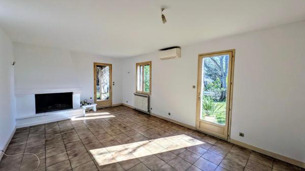 Maison de plain pied construite en 1986,