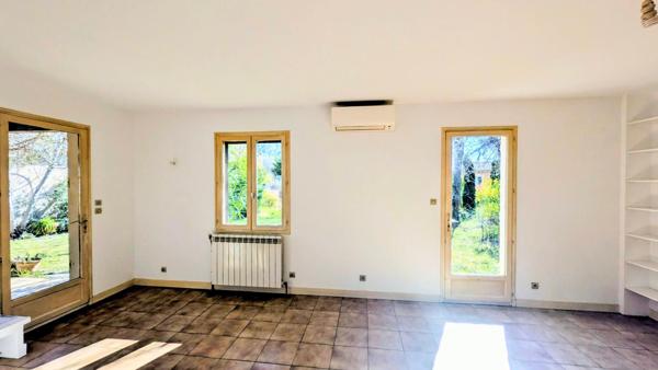 Maison de plain pied construite en 1986,