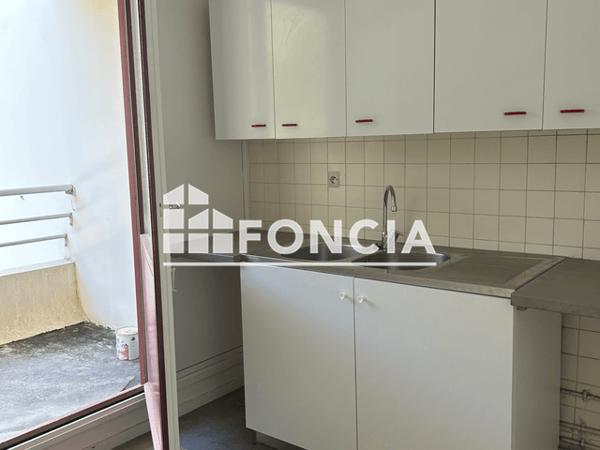 Location Studio 34.57 m² - 37 AVENUE D'ESPAGNE Anglet 64600