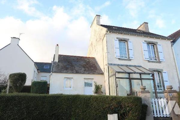 Maison à Vendre à Hôpital-Camfrout (29460)  - En exclusivité - maison qui se situe dans l'ancie...