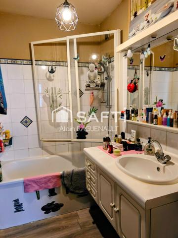 DERNIER ETAGE ( 15 eme ) - Appartement T5 ( Quatre Chambres ) - 110 M2