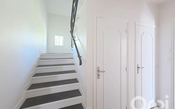 Maison à vendre    6 pièces • 149 m2 Abrest