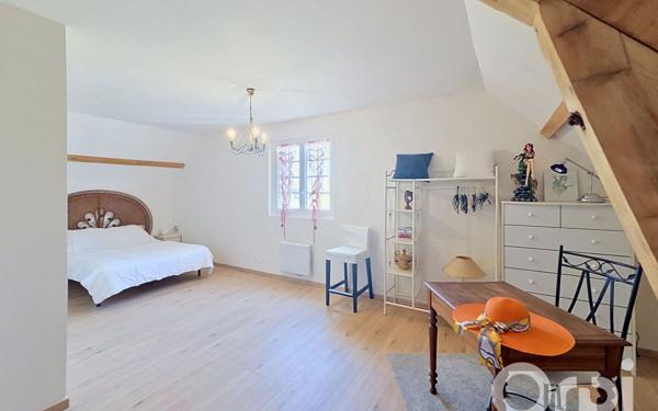 Maison à vendre    6 pièces • 149 m2 Abrest