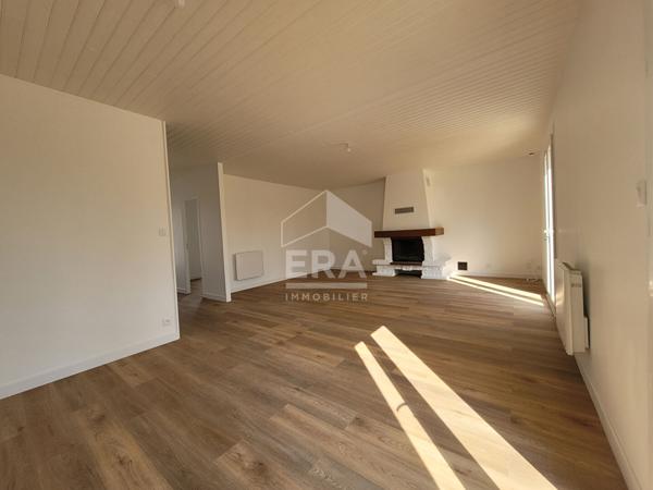 Maison , plain pied, renovée, 3 chambres et un bureau