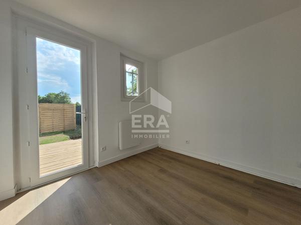 Maison , plain pied, renovée, 3 chambres et un bureau