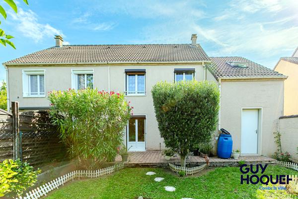 Maison à vendre à Lieusaint - 3 chambres avec dressing et garage