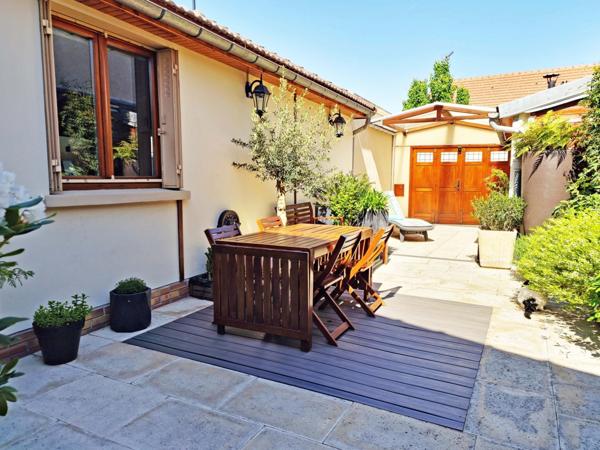 STAINS (93240) - CHARMANTE MAISON 6/7 PIÈCES SANS TRAVAUX - EMPLACEMENT IDÉAL !