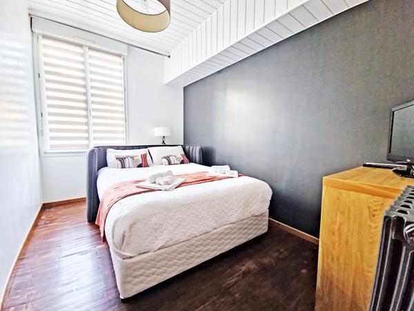 STAINS (93240) - CHARMANTE MAISON 6/7 PIÈCES SANS TRAVAUX - EMPLACEMENT IDÉAL !