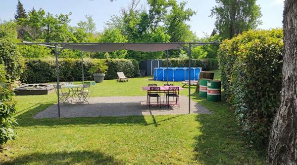 Maison familiale de 126 m2 avec 4 chambres et jardin arboré de 1 208 m²