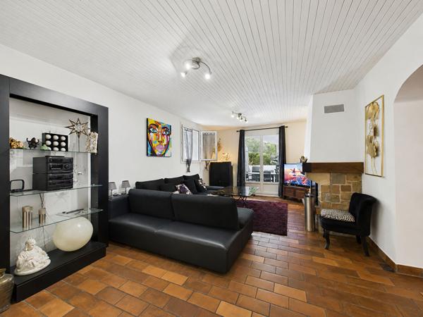 Maison familiale de 126 m2 avec 4 chambres et jardin arboré de 1 208 m²